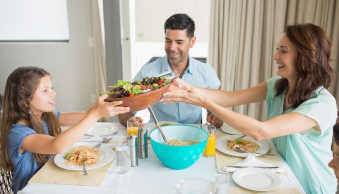 6829-comment-faire-enfant-mange-equilibre_2 Pourquoi Manger Sainement Peut Transformer Votre Bien-Être